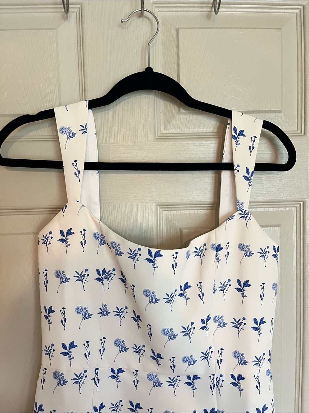 Sachin + Babi White Midi Dress with Blue Floral Print and Front Slit - Picture 7 of 10